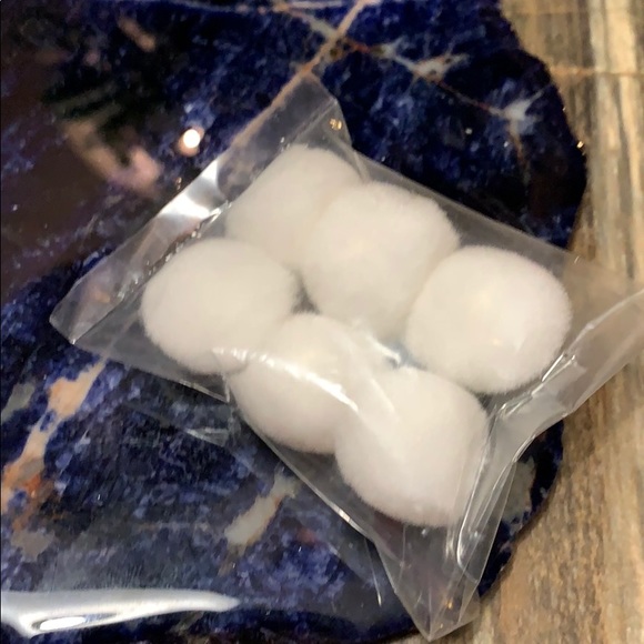 Plaster bunnies for painting craft - Picture 6 of 7